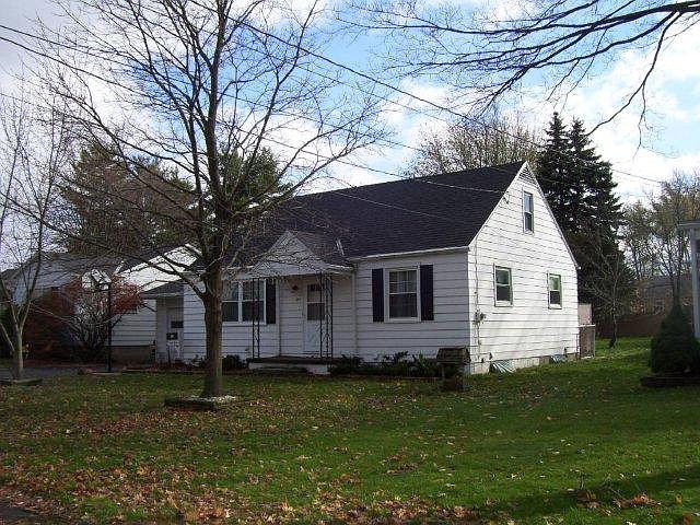 2nd image of 125 Carmel Ave