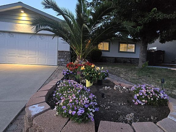 2nd image of 2332 Saint George Dr