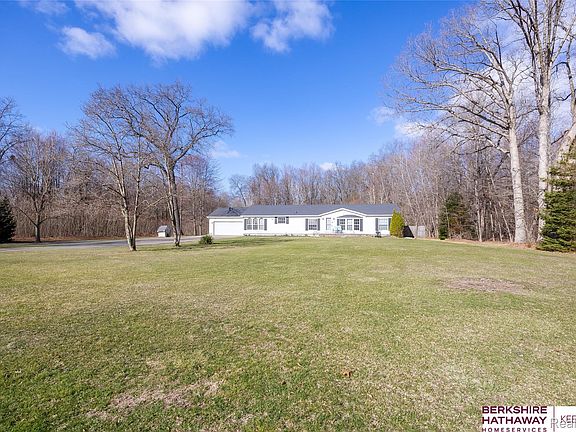 2nd image of 19090 Sumpter Rd