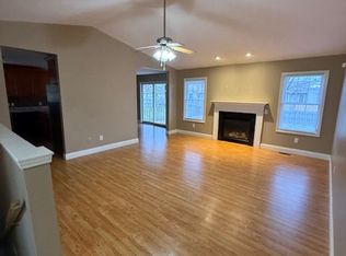 409 Dalhlia Dr, Chatham, IL 62629