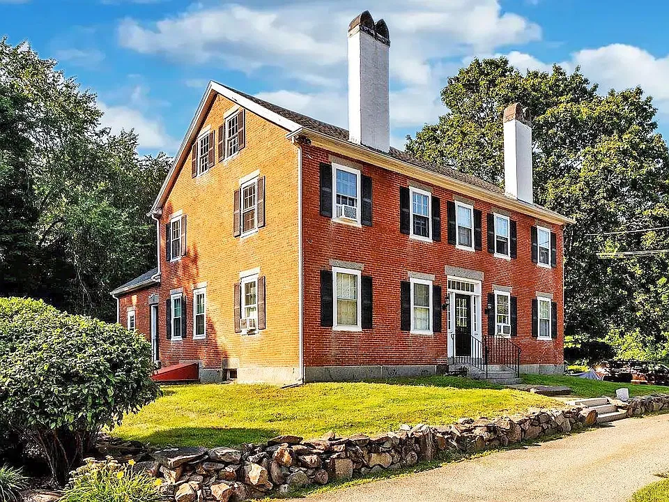 33 Kingston Rd #3