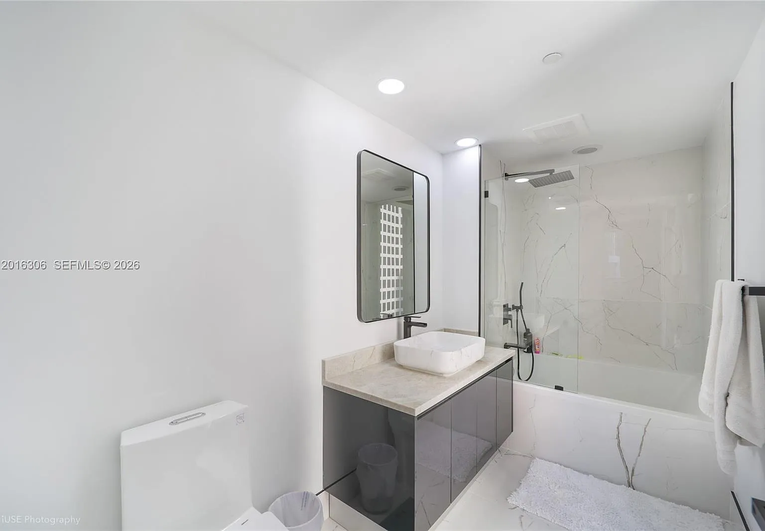 2 bed, 1086 sqft, $4,500 — Photo 3