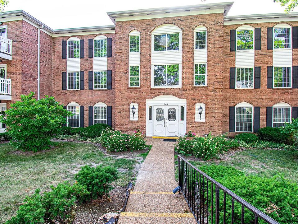 964 Claytonbrook Dr Ballwin MO Zillow