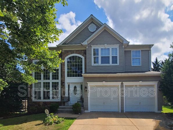 59 Newbury Dr