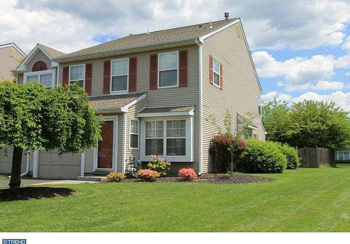 1st image of 241 Sequoia Dr