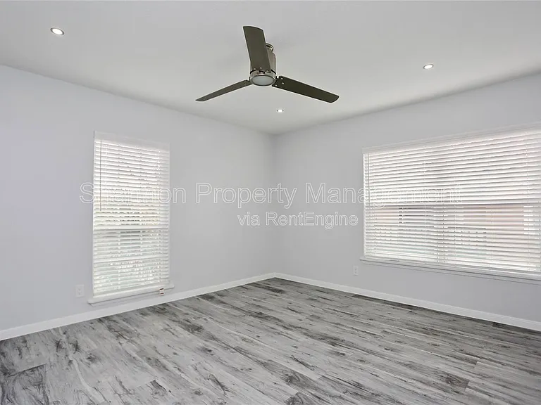 2824 Briarhurst Dr #16 — Photo 10