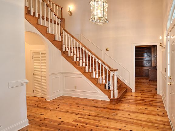 4th image of 4466 Wildrye Drive SE