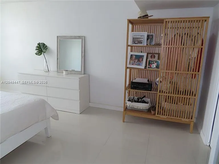 5701 Collins Avenue Cu #1703 — Photo 12