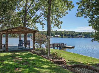 162 Abbotts Ct, Lexington, NC 27292