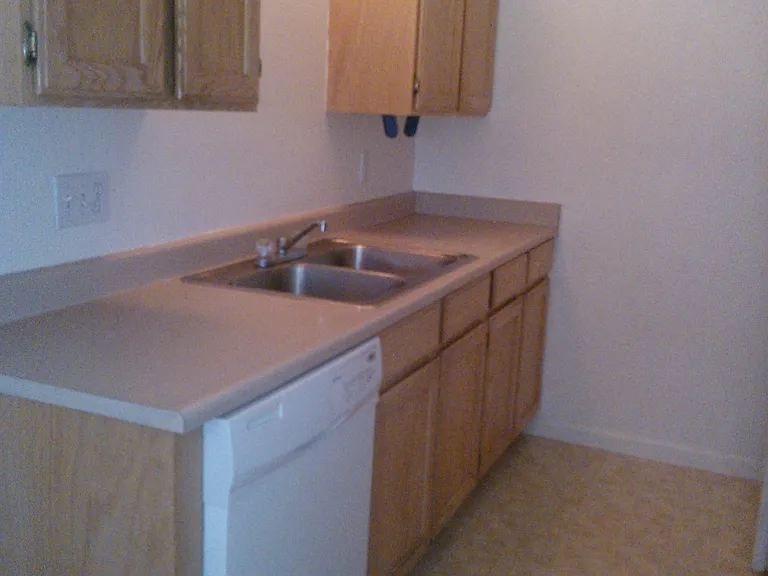 3896 W Benview Ave #D — Photo 7