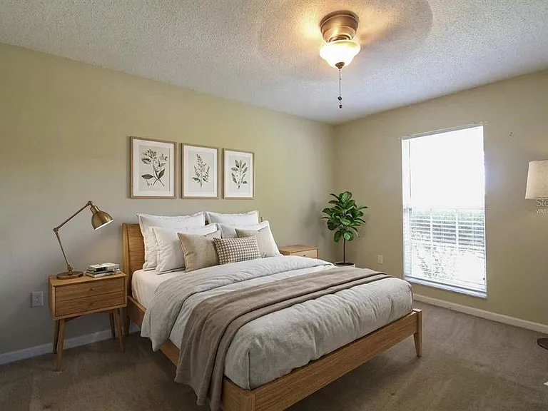 1311 Glenview Ln — Photo 24