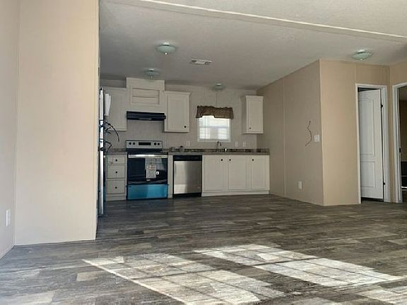4th image of 9402 Sunset Dr #127