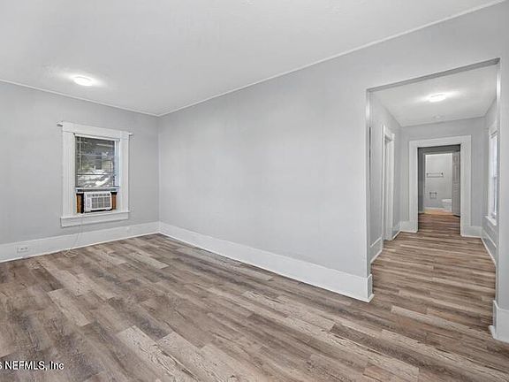 4th image of 1648 W 36th St #0