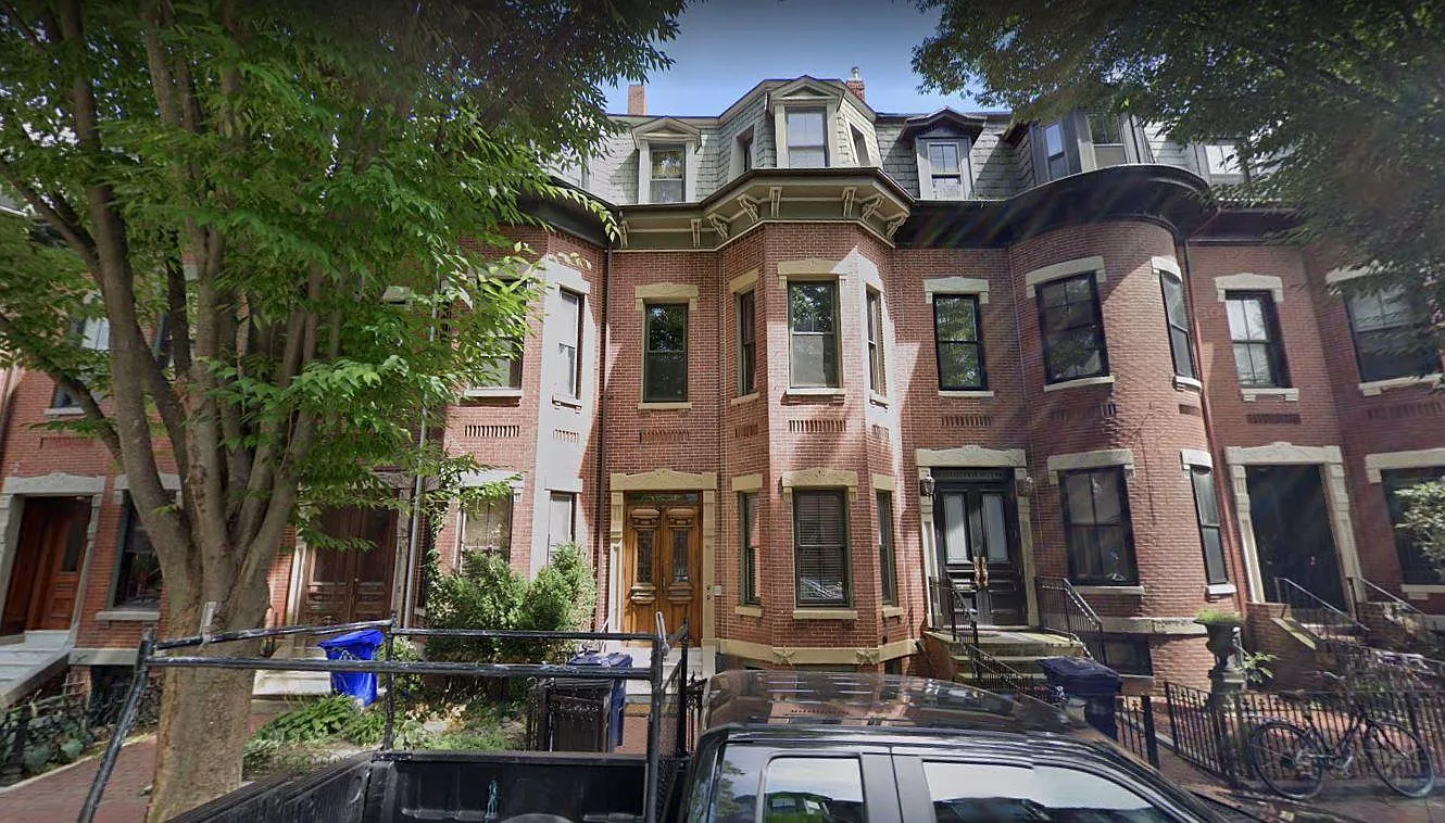 4 bed, 1241 sqft, $4,700 — Photo 3