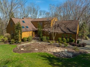 11 Partridge Rd, Flemington, NJ 08822