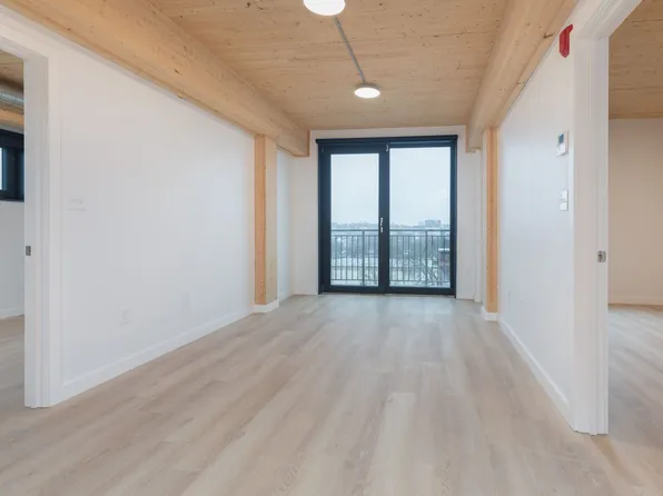 19 Lenox St #504, Boston, MA 02118