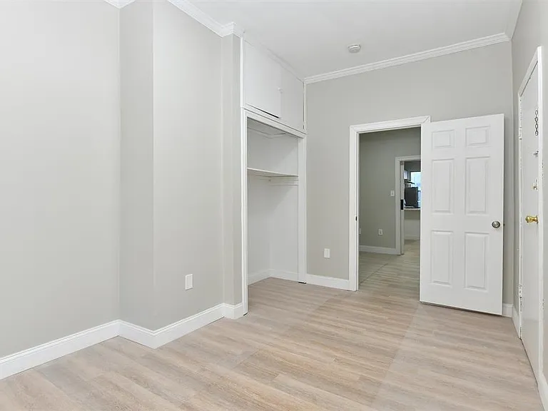 531 28th St #1 — Photo 3