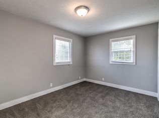 The Warren, Omaha, NE 68105