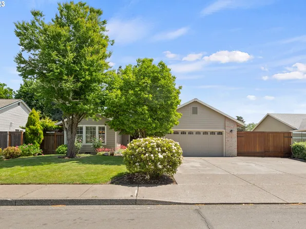 800 SE 31st Ct, Hillsboro, OR 97123