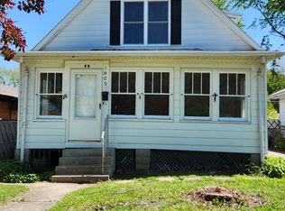 1900 S 1st St, Springfield, IL 62704