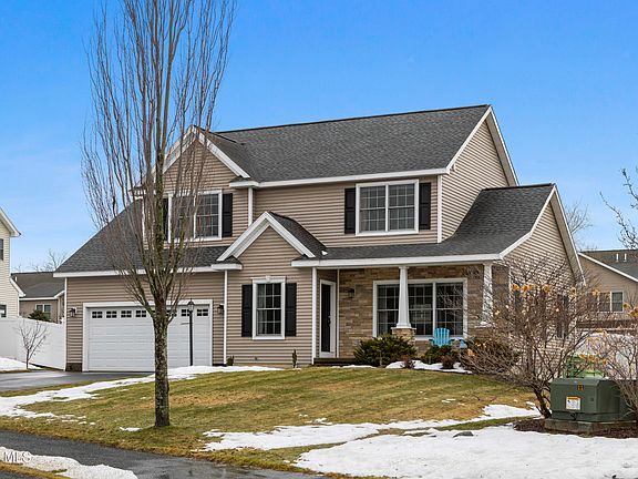 2nd image of 245 N Alandale Avenue