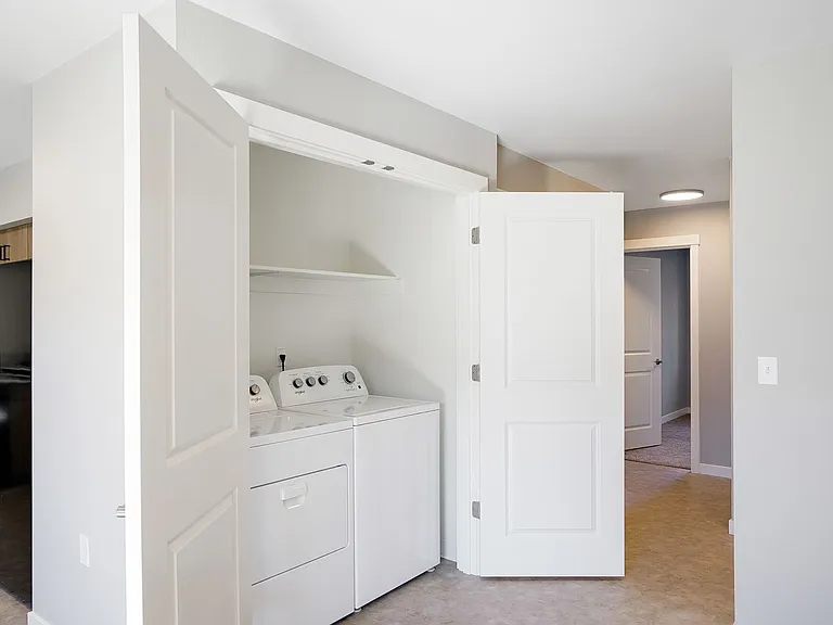 354 S 8th St #13 — Photo 25