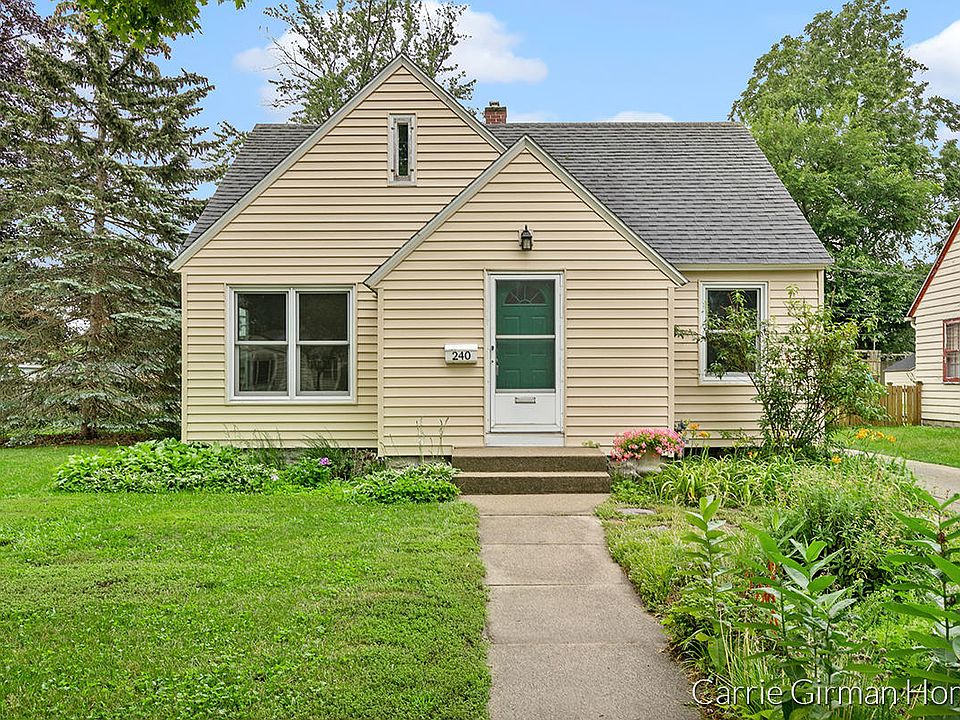 1st image of 240 W 21st St