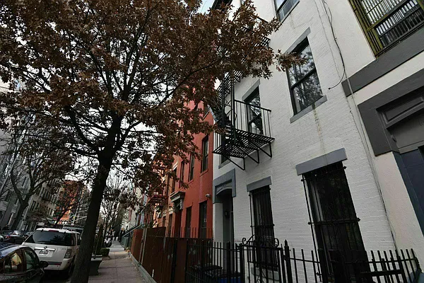 Rented by Bohemia Realty Group | media 18