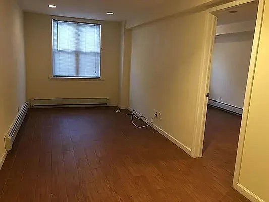 Rented by Metropolis International Realty Inc. | media 9