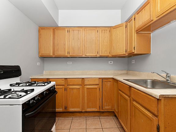 5th image of 6401 S Washtenaw Ave #3