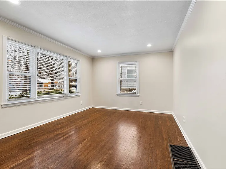 5332 Cedar St — Photo 8