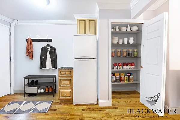 Rented by Blackwater Associates Inc. | media 3