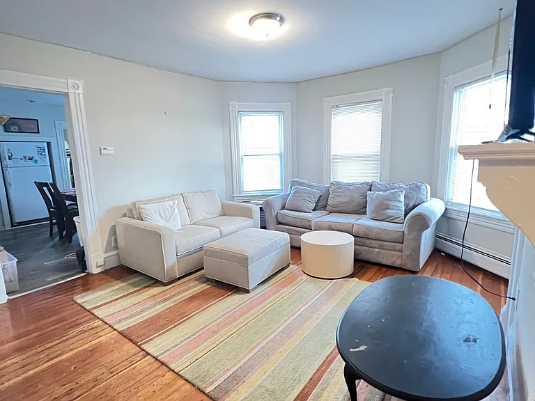 13 Phillips St — Photo 3