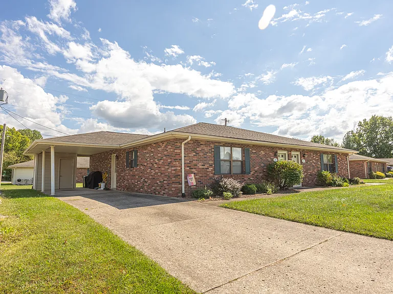 280 Lee Ct — Photo 2