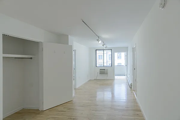 Rented by The Downtown LLC | media 27