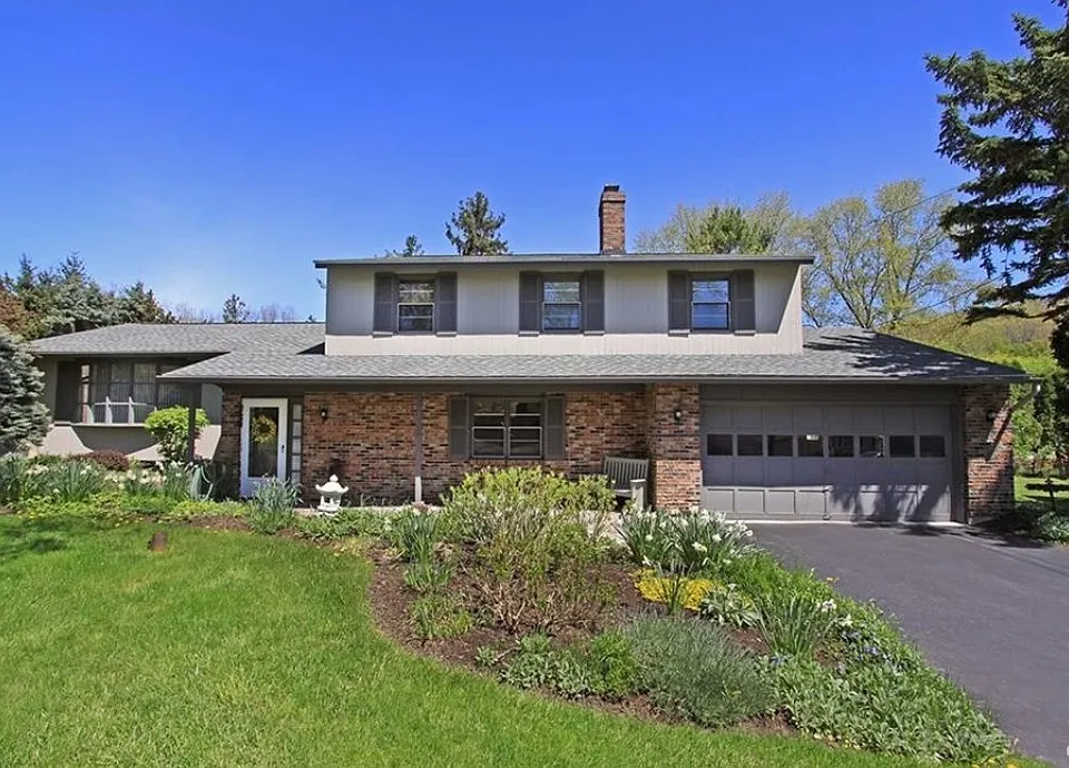 6319 Danbury Dr