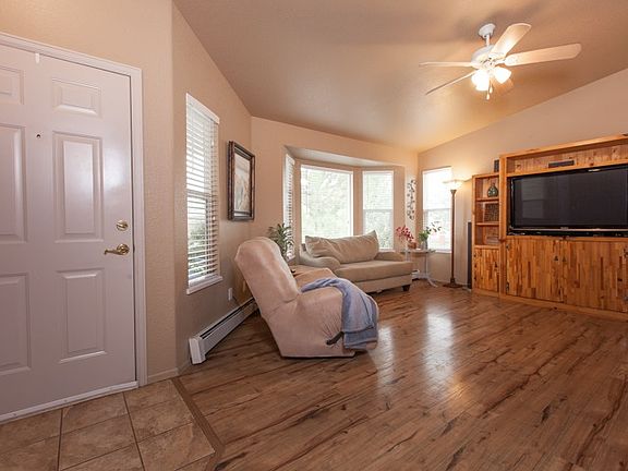 2nd image of 421 W Mallard Way