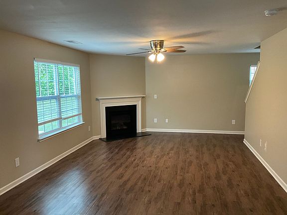 3rd image of 1916 Porter Hill Dr