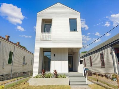3145 Urquhart St, New Orleans, LA, 70117