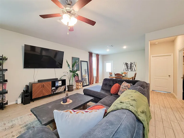 24802 Winema Woods Ln — Photo 6