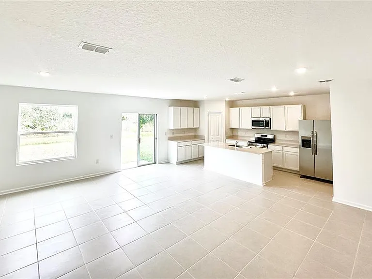 1231 Belle Isle Ln — Photo 3