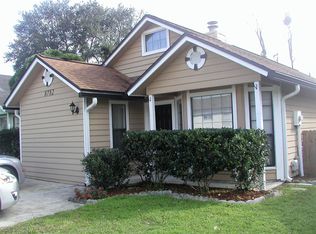 8782 Townsquare Dr S, Jacksonville, FL 32216