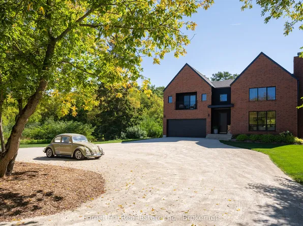 854 6th St, Clearview, ON L9Y 3Y9