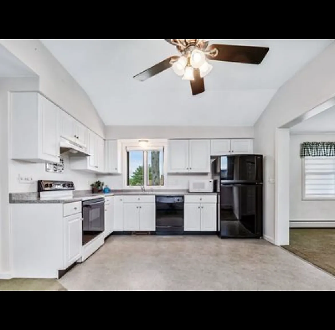 1 bed, 850 sqft, $2,000 — Photo 3