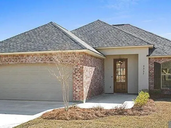 2327 Woodland Ct, Port Allen, LA 70767