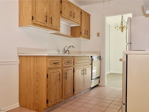 2nd image of 1851 King James Pkwy APT 301