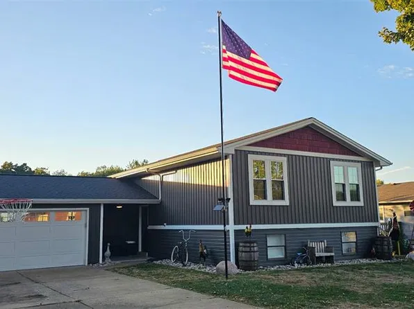 113 El Perro Dr, Saint Peters, MO 63376