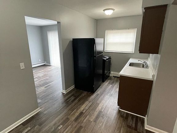 4th image of 813 Rosemont Ave #3-3-3