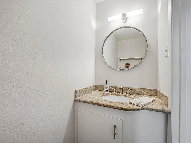 6215 Queensloch Dr — Photo 37