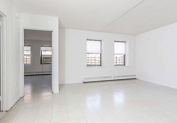 5th image of 146 Beach 24 St #515